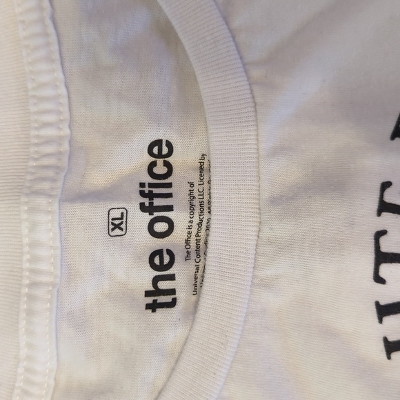 Like NEW Schrute Farms Tee - Picture 2 of 3